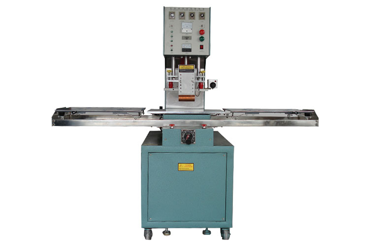 單頭推盤式高周波機(jī) 單頭推盤式高周波機(jī)