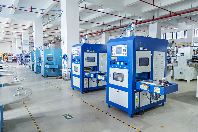 同步滑臺(tái)高周波熔斷機(jī)